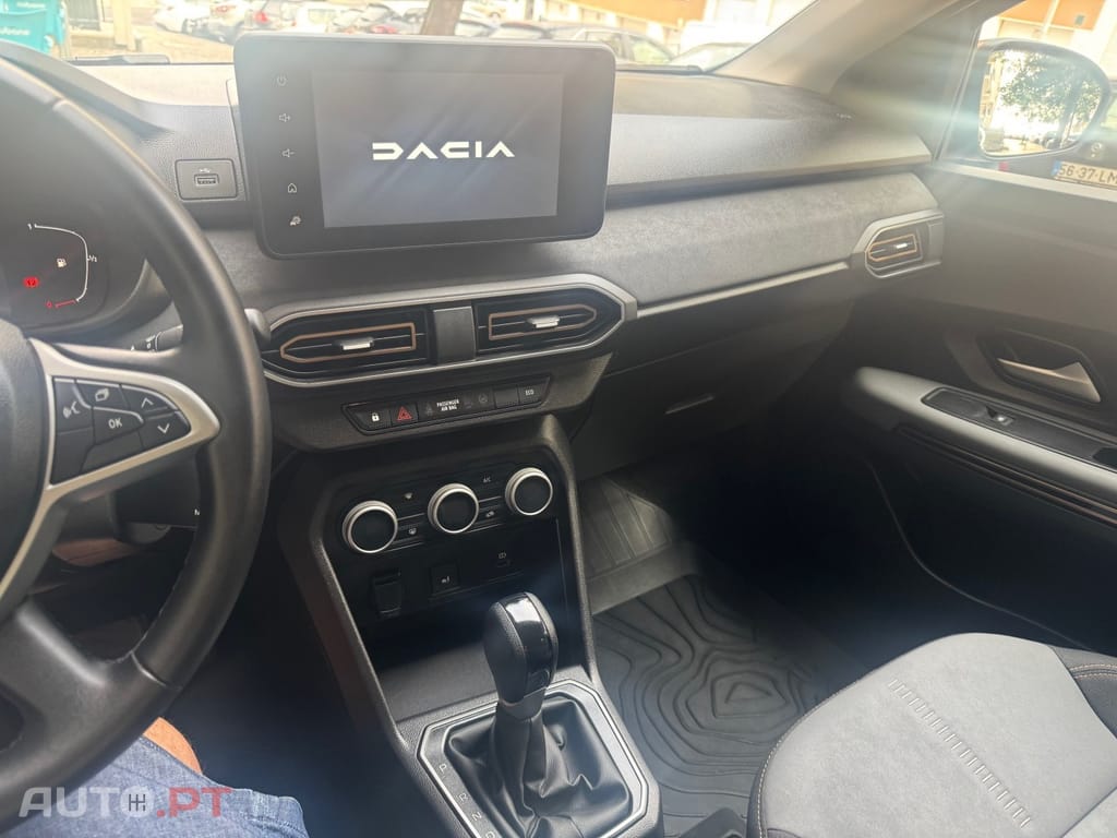 Dacia Jogger 1.6 Hybrid SL Extreme 7L