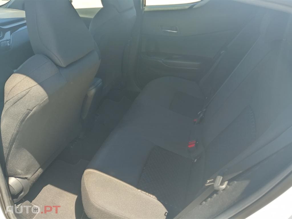Toyota C-HR 1.8 Hybrid Comfort