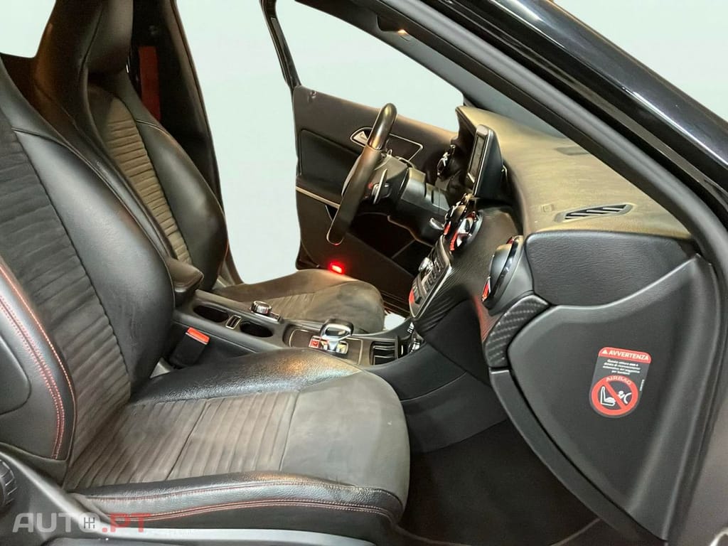 Mercedes-Benz A 45 AMG 4-MATIC