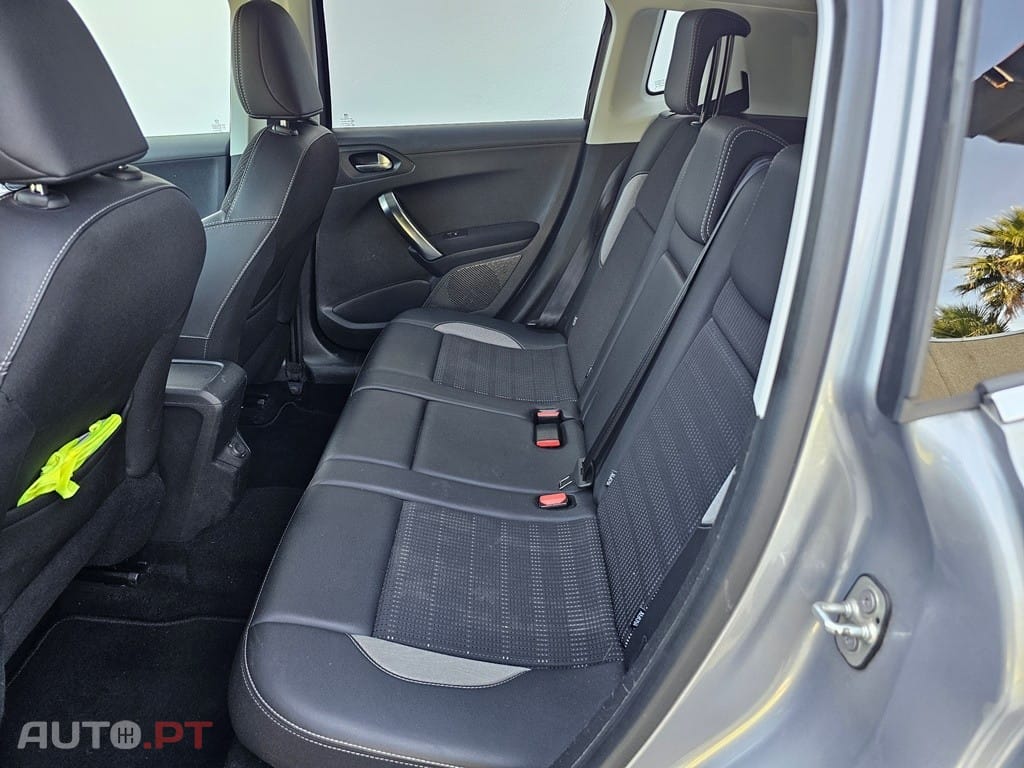 Peugeot 2008 1.2 PureTech Allure