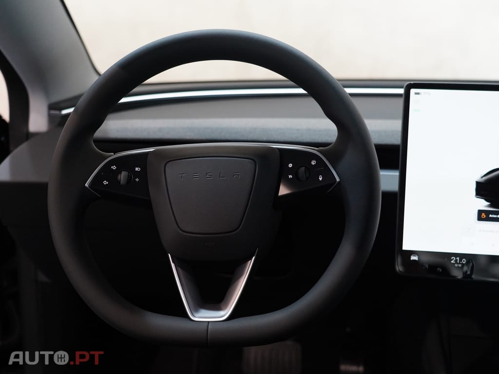 Tesla Model 3 Tração Traseira