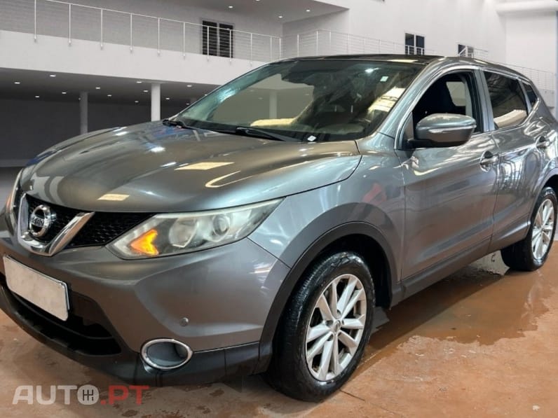 Nissan Qashqai 1.5 dCi N-Connecta
