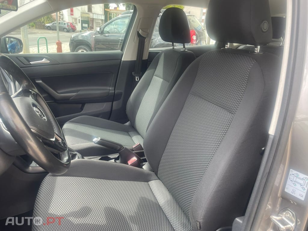 Volkswagen Polo 1.0 Confortline Nav