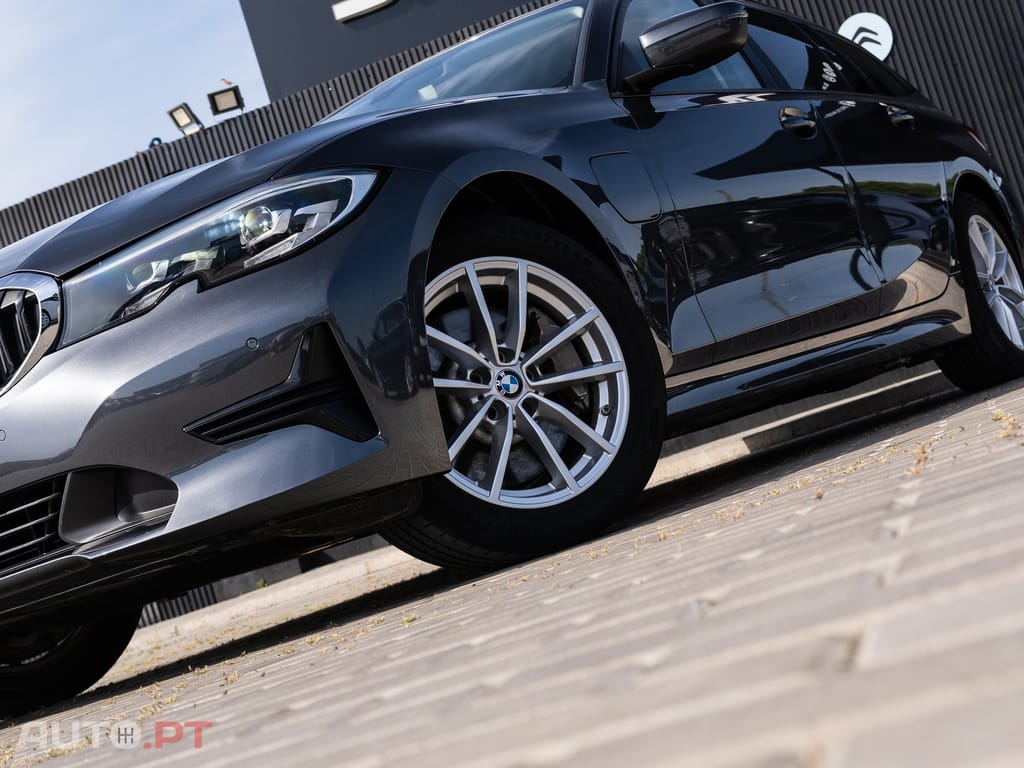 BMW 330 e Corporate Edition Auto