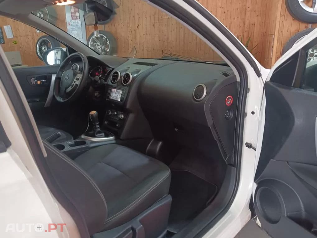 Nissan Qashqai 1.5 dCi Tekna Sport 17