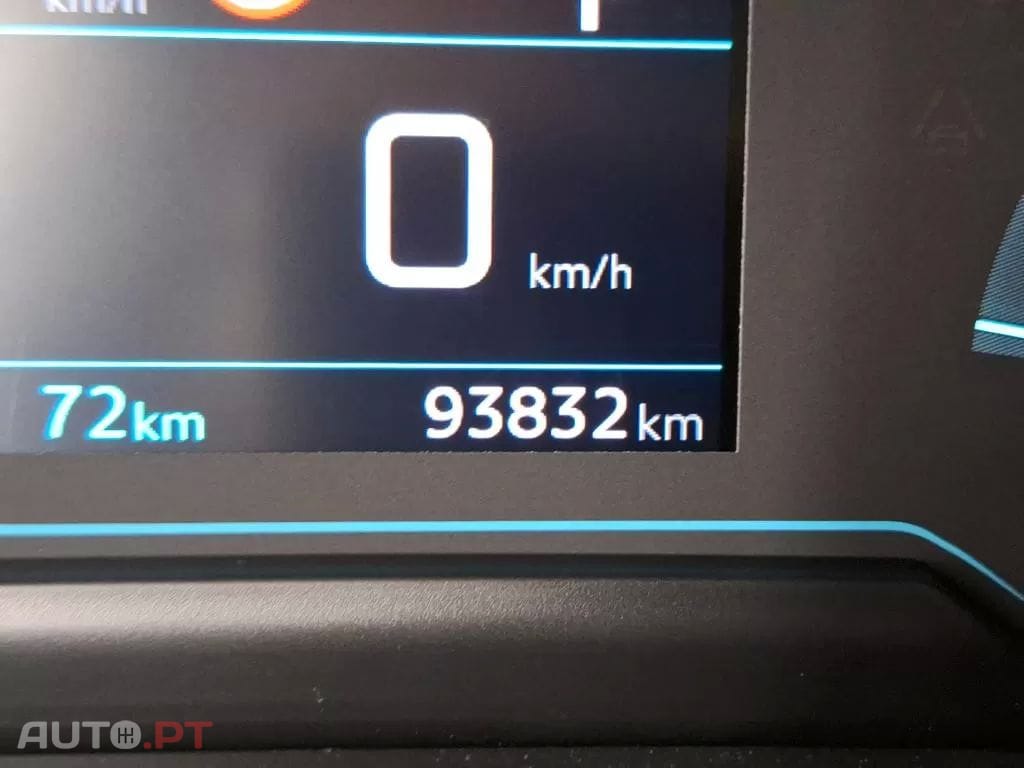 Peugeot E-2008 50 kWh Allure