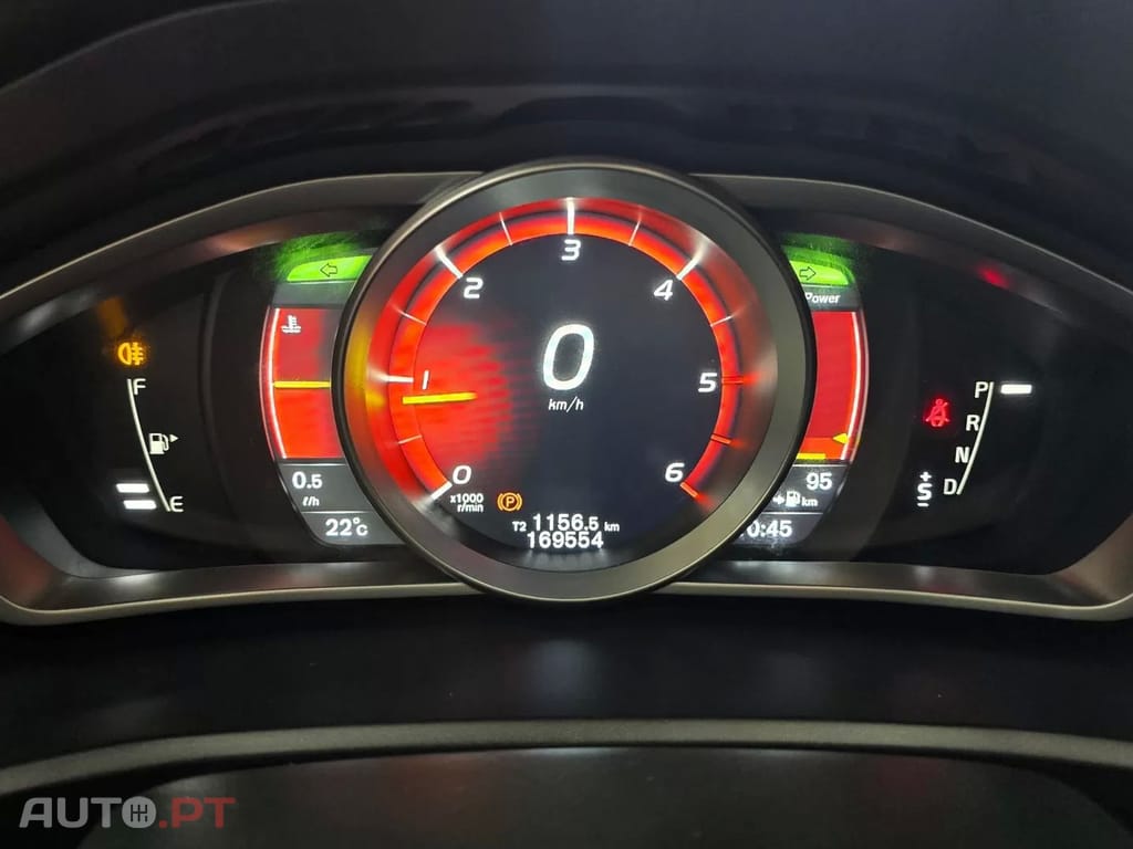 Volvo V40 Cross Country 2.0 D2 Momentum Geartronic