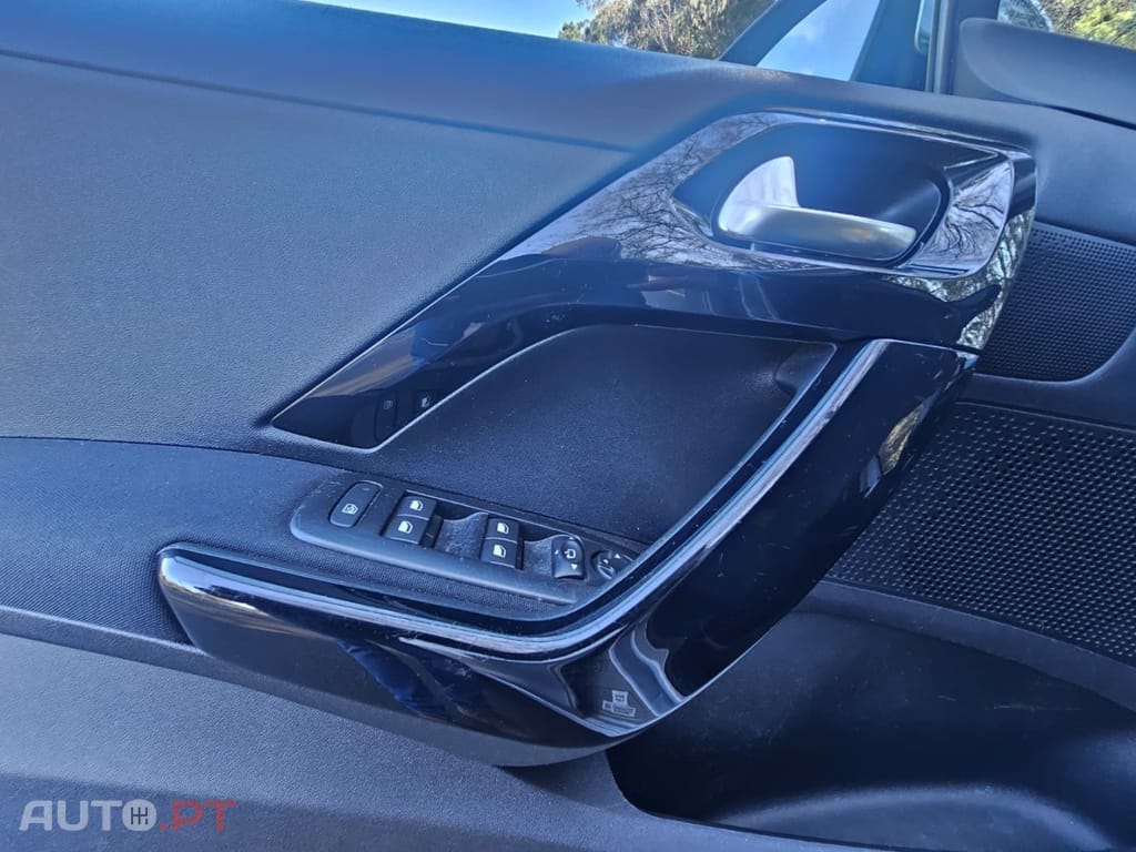 Peugeot 208 Blue-HDi 100 Stop&Start Allure