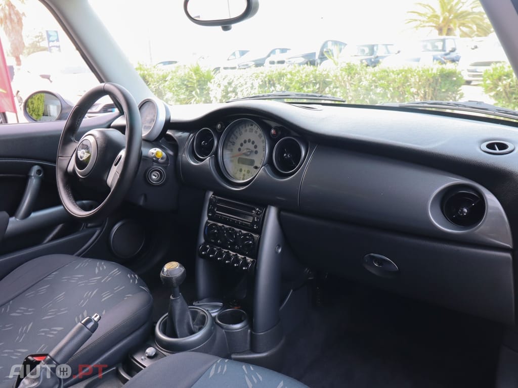 MINI Cooper One 1.4 D