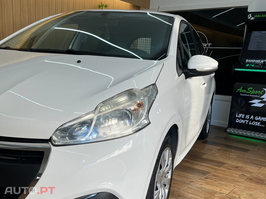 Peugeot 208 Peugeot 208 Hdi Pack Premium 100cv