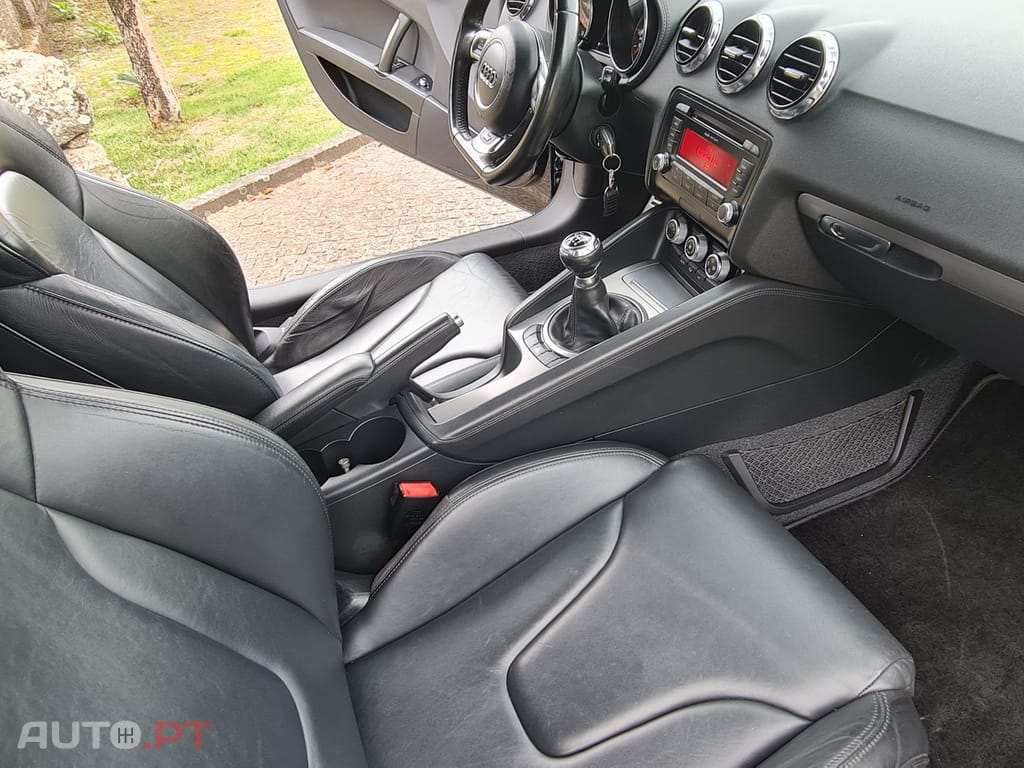 Audi TT 1.8 TFSI S-line