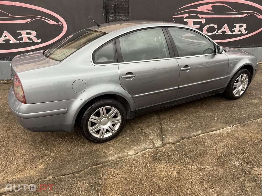 Volkswagen Passat 1.9 TDi Highline
