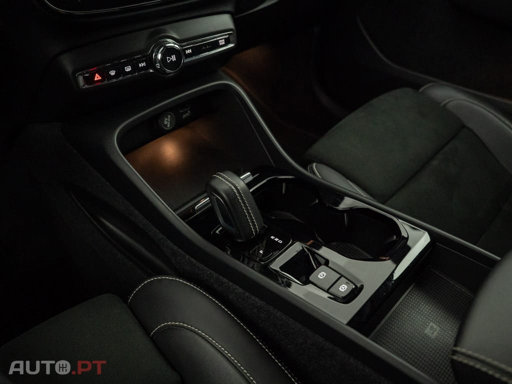 Volvo XC40 1.5 T5 PHEV R-Design Expression