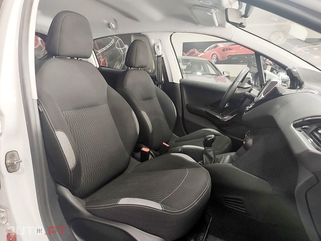 Peugeot 208 1.2 VTi Active