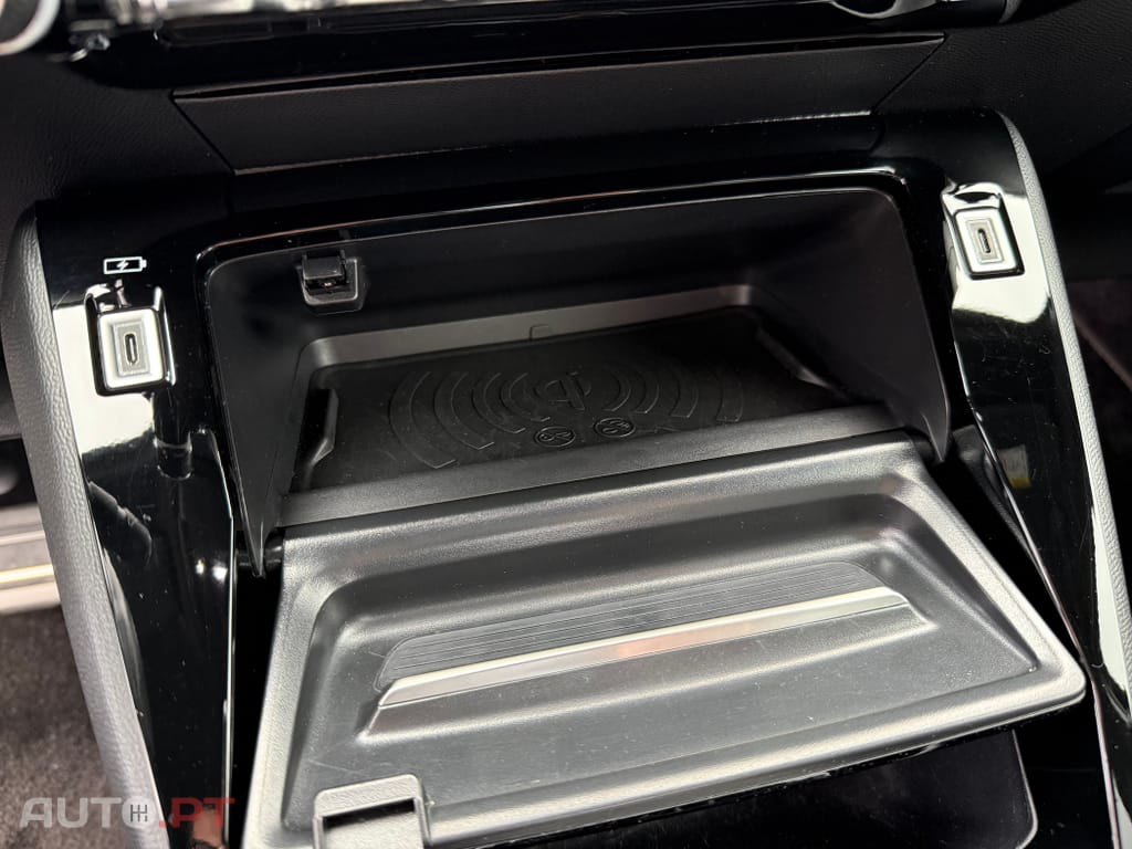 Peugeot 2008 1.2 PureTech GT EAT8