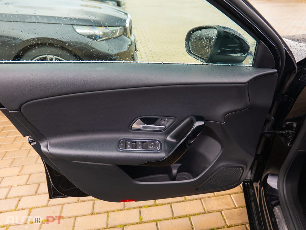 Mercedes-Benz A 180 d Business Solutions