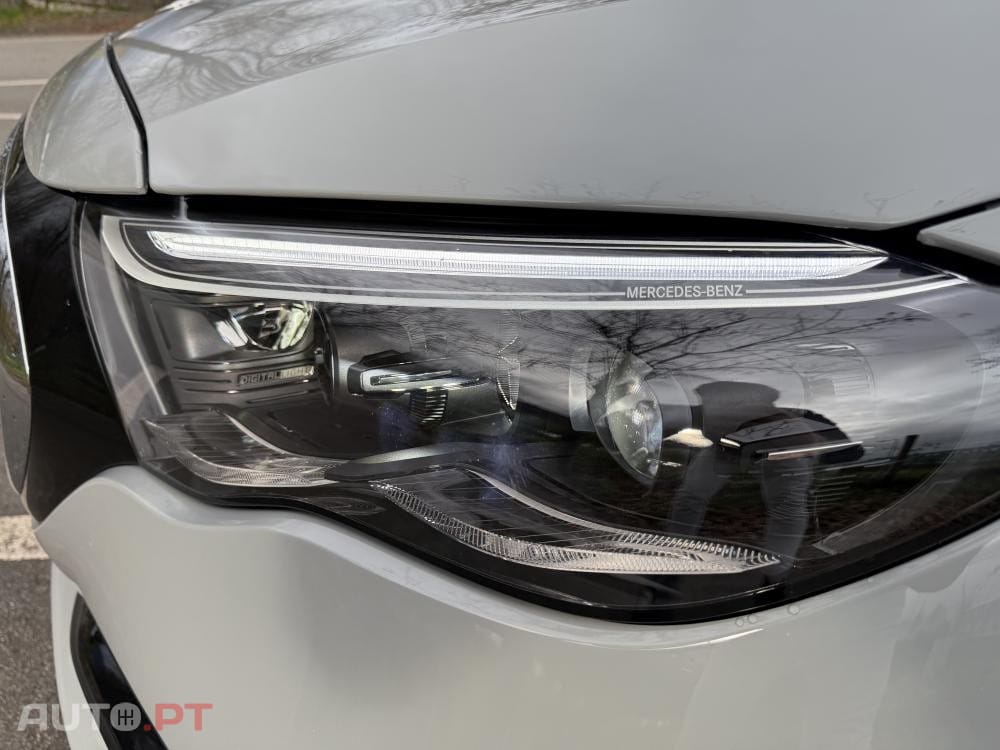 Mercedes-Benz E 300 e AMG Line