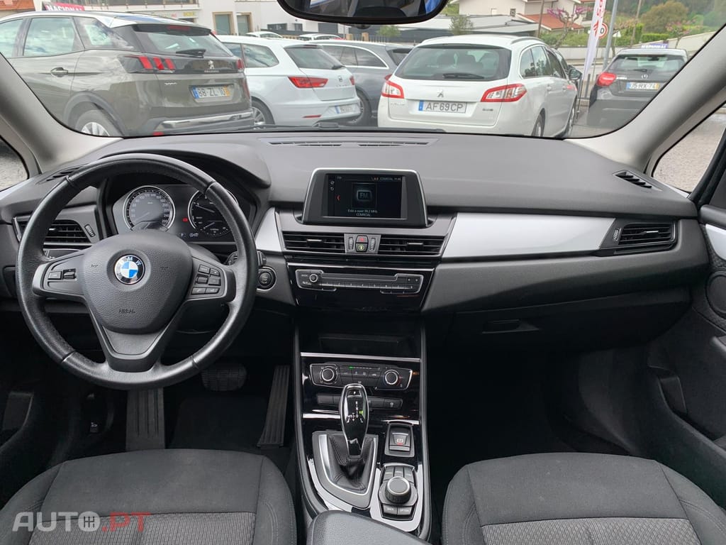 BMW 216 d Advantage Auto