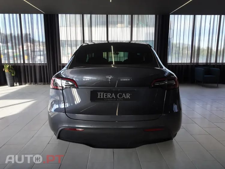 Tesla Model Y Long Range Tração Integral Premium