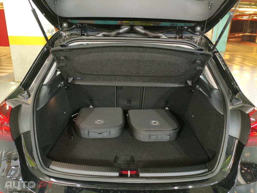 Mercedes-Benz A 250 e