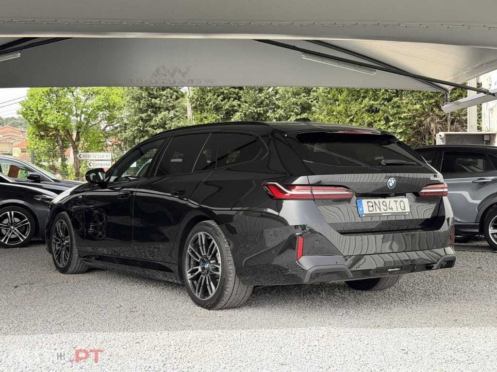 BMW 530 e Pack Desportivo M