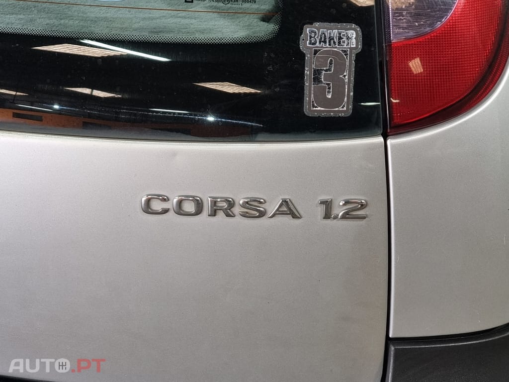 Opel Corsa 1.2 16V Confort