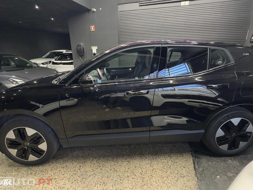 Volvo EX30 Single Motor Extended Range RWD Core