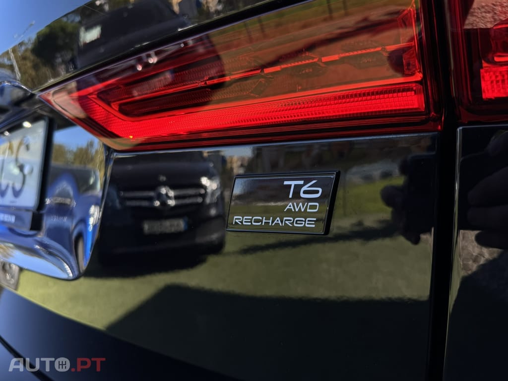 Volvo XC60 2.0 T6 PHEV Black Edition AWD