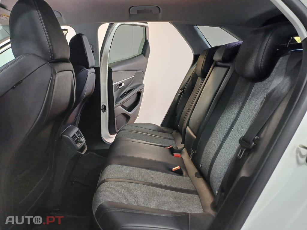 Peugeot 3008 1.6 BlueHDi Allure EAT6