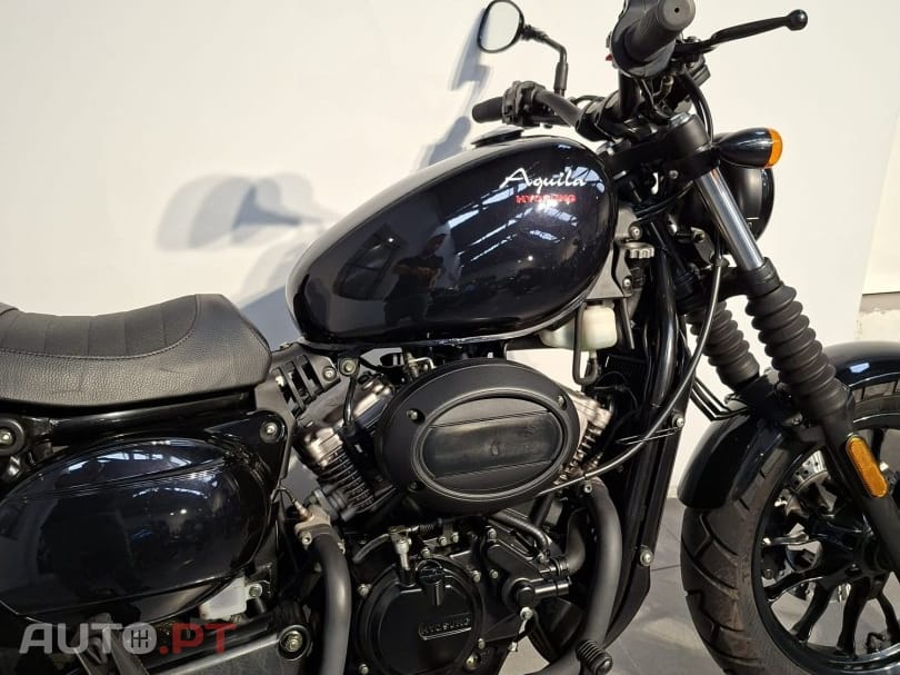 Hyosung Aquila 125