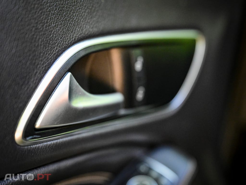 Mercedes-Benz CLA 180 Shooting Brake d BlueEFFICIENCY Edition