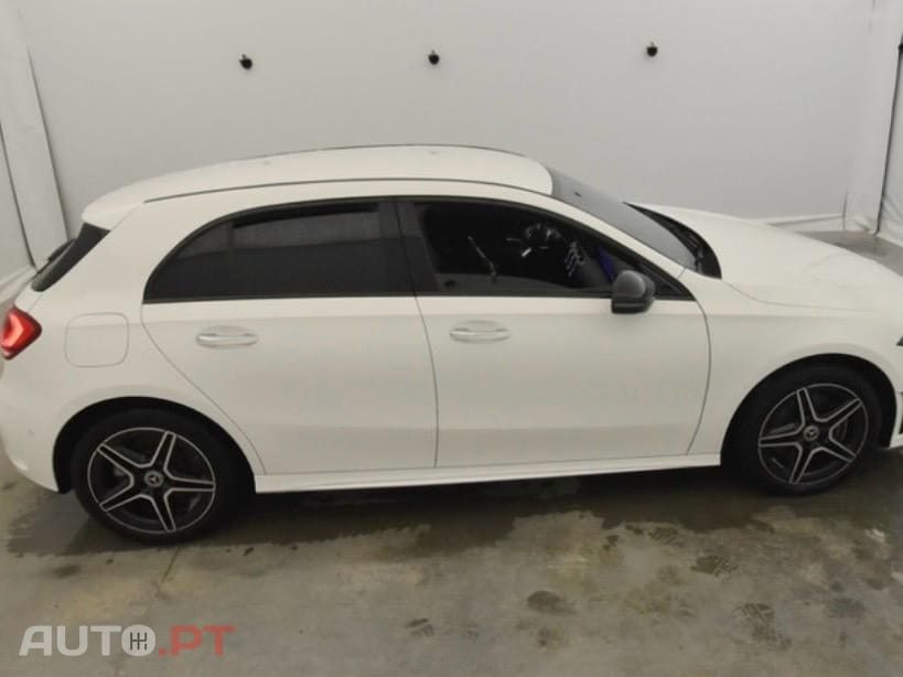 Mercedes-Benz A 250 e AMG Line
