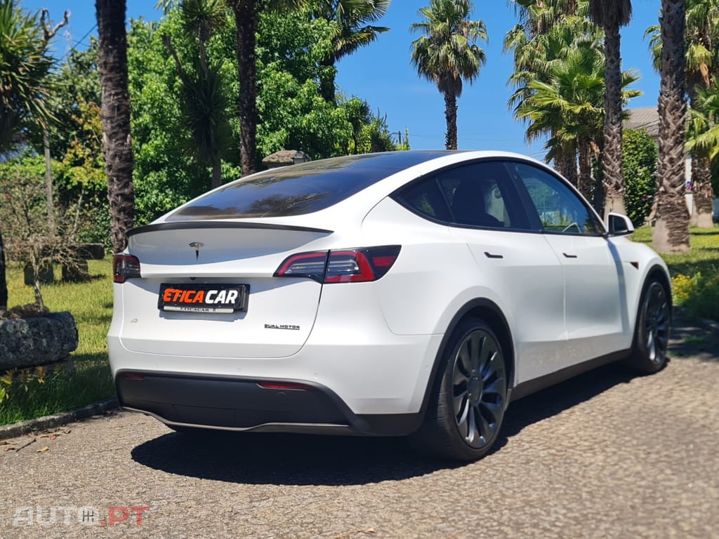 Tesla Model Y Performance Tração Integral