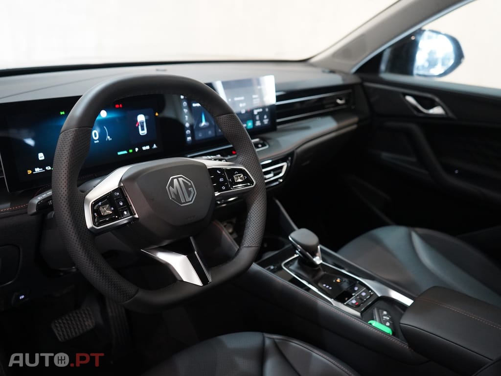 MG HS 1.5 T-GDI Plug In Hybrid Luxury