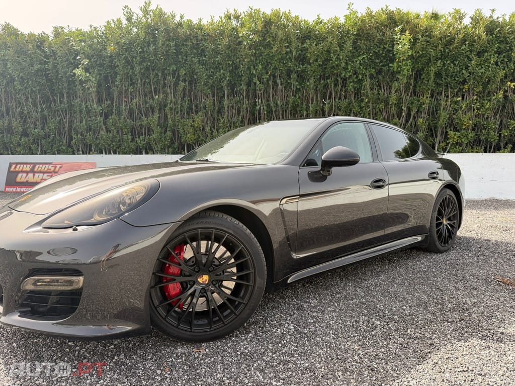Porsche Panamera Turbo PDK