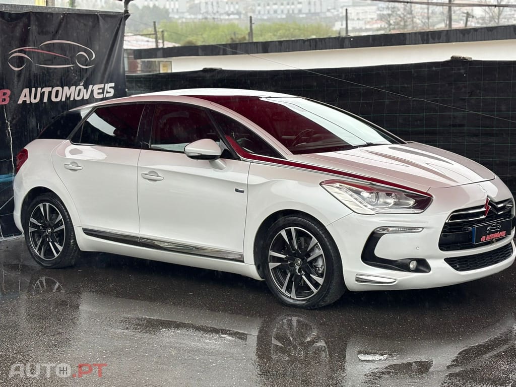 Citroen DS5 2.0 HDi Hybrid4 So Chic CMP6 88g