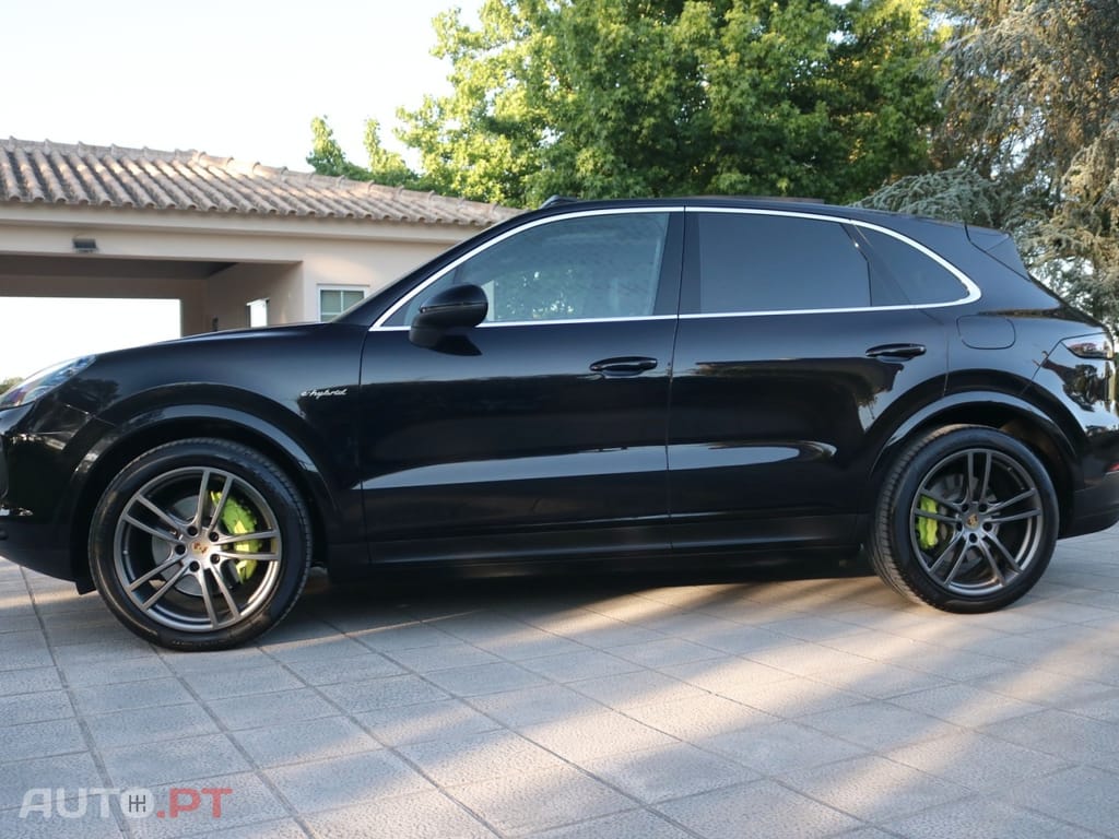 Porsche Cayenne E-Hybrid Platinum Edition