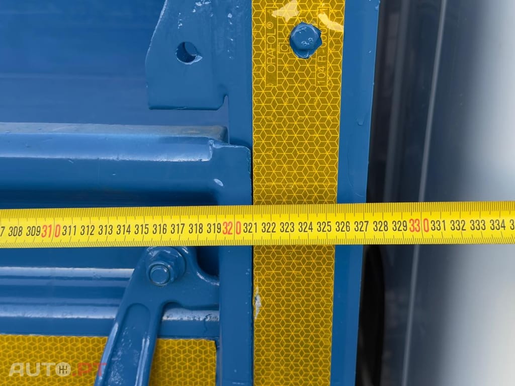 Renault Master 7 L + BASCULA