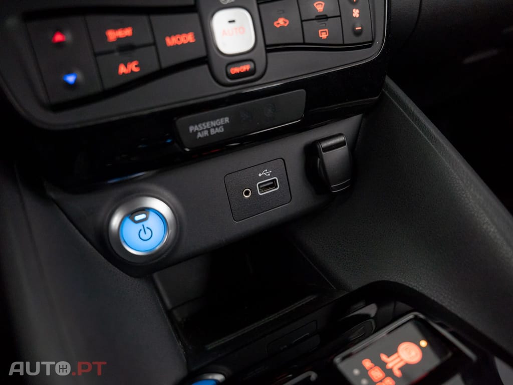 Nissan Leaf N-Connecta