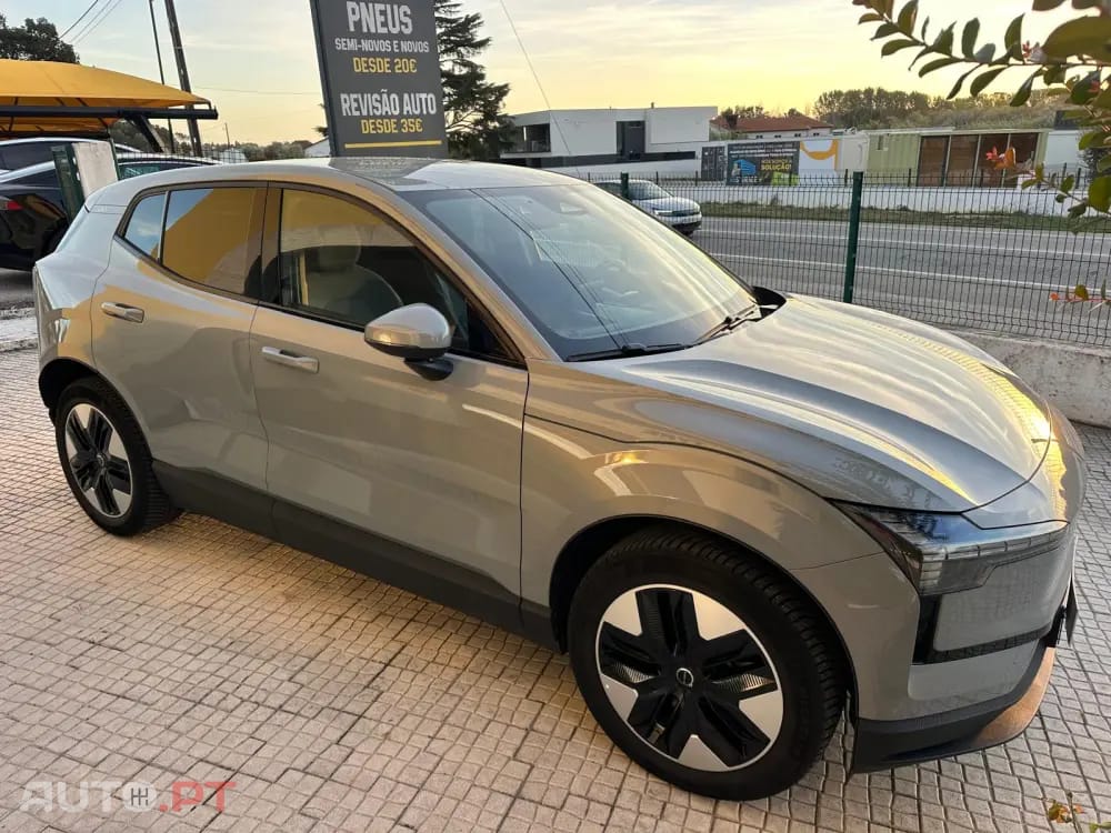 Volvo EX30 69 kWh Single Motor Extended Range Core