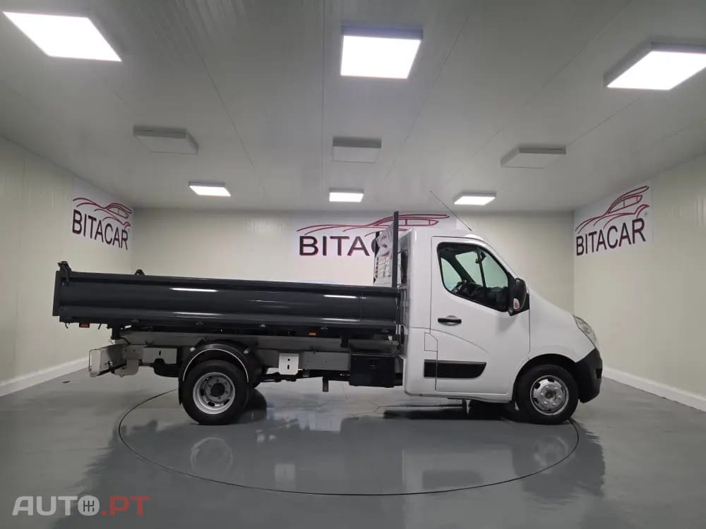 Renault Master 2.3 DCI 130CV BASCULANTE