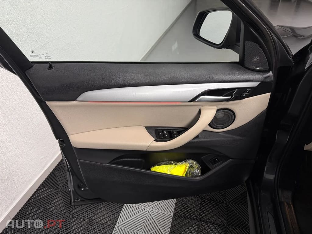 BMW X1 16 d sDrive Advantage