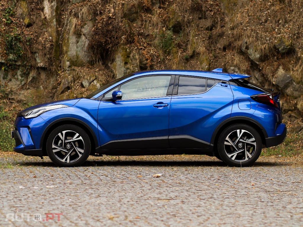 Toyota C-HR 1.8 HSD Neon Lime