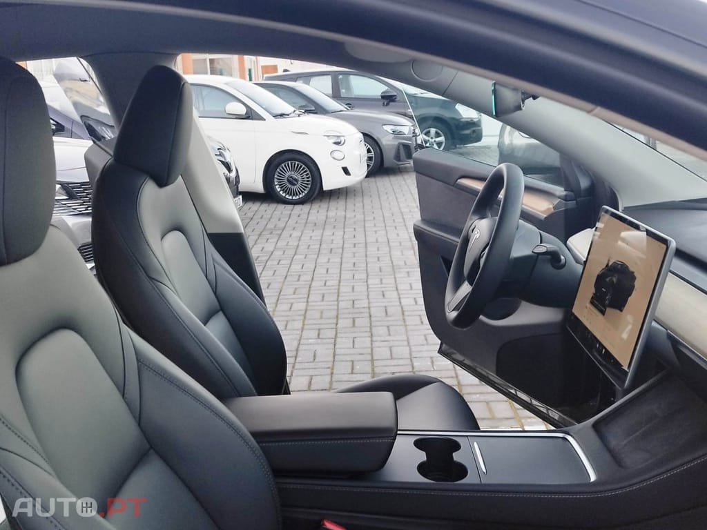 Tesla Model Y Tração Traseira