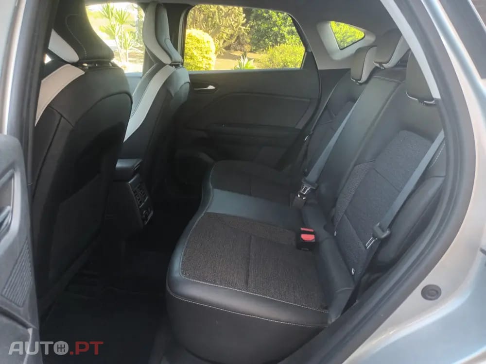Renault Captur 1.0 TCe Techno Bi-Fuel