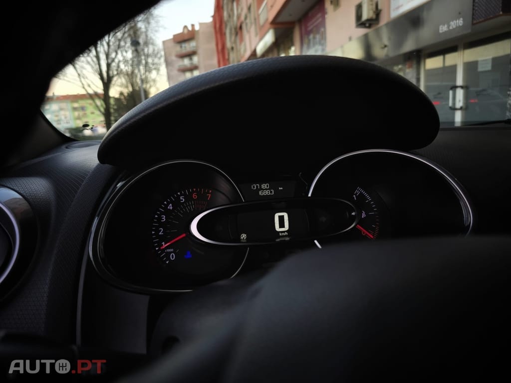 Renault Clio Sport Tourer 0.9 TCe Limited