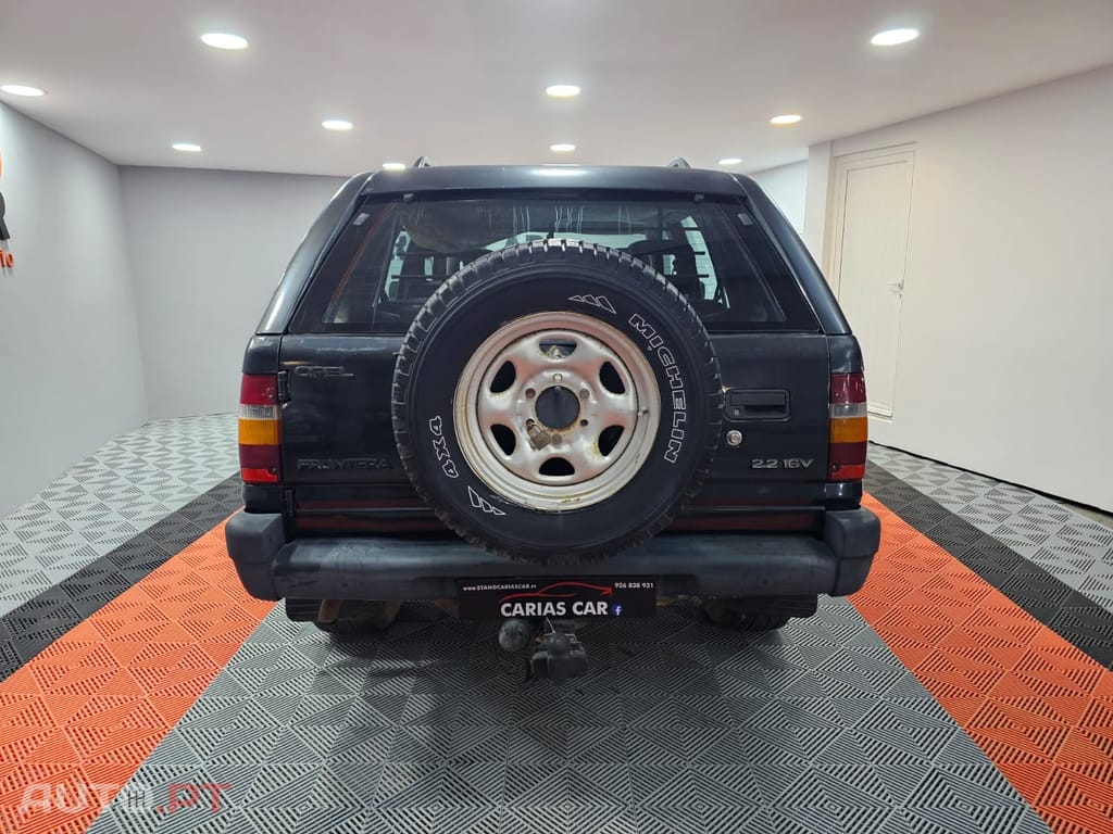 Opel Frontera 2.2L 16V