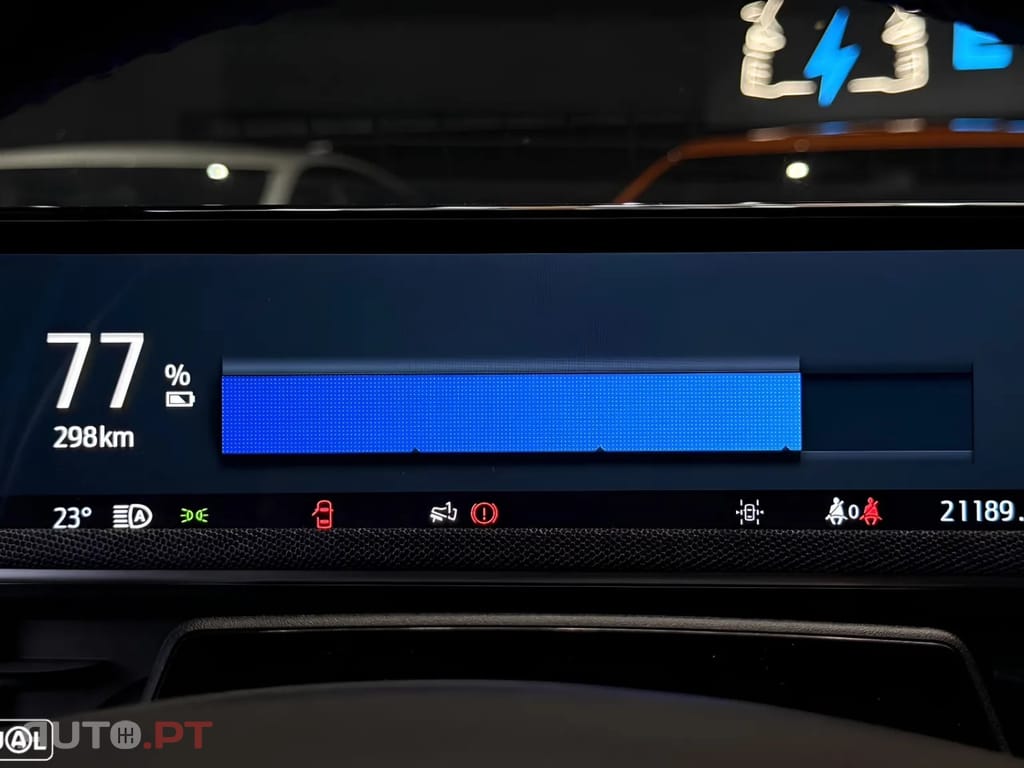 Ford Mustang Mach-E 75.7 kWh Base