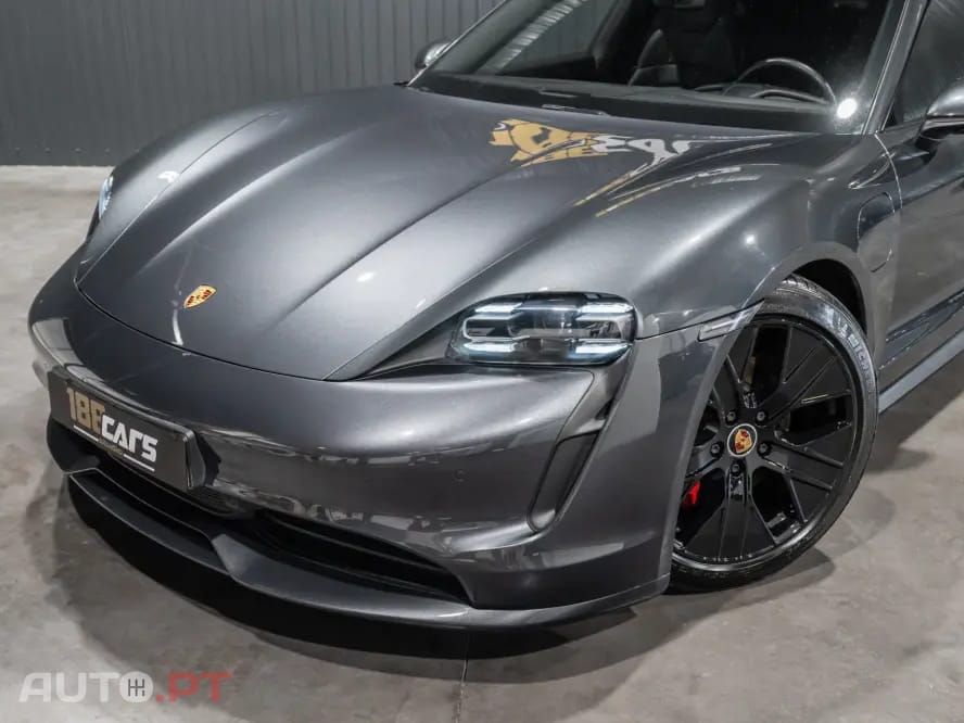 Porsche Taycan 4S