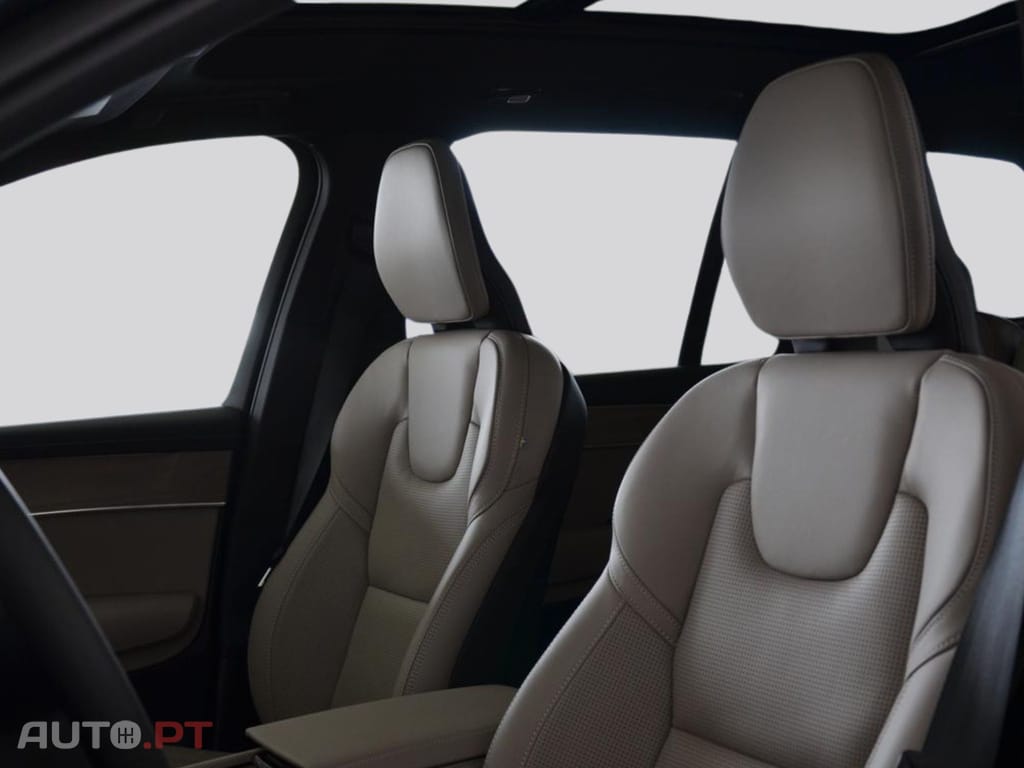 Volvo XC90 T8 Plus AWD I.V.A DEDUTIVEL 